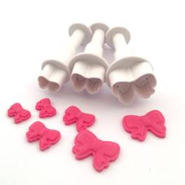 Set 3 decupatoare cu ejector-fundite-Dekofee