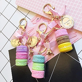 Breloc superb macarons, pentru geanta/chei , cu fundita roz 