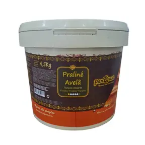 Crema cu alune de padure si cu bucati de napolitana - 4,5 kg - Praline de Avela
