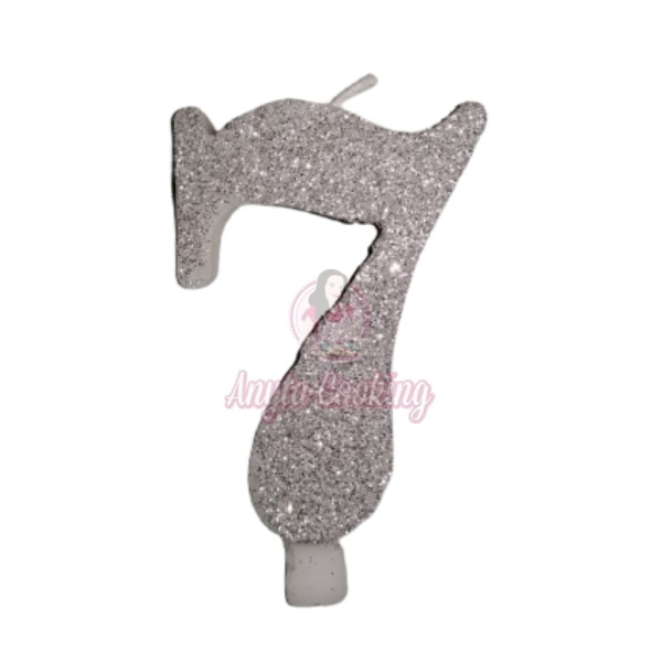 Lumanare Tort cu Sclipici - NR 7 - Argintiu - 7 cm - Anyta Cooking - Anyta Cooking