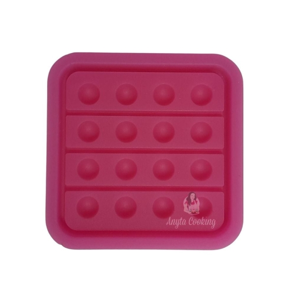 Mulaj din silicon - Patrat model Pop It – 6 cm - Cesil - Anyta Cooking	